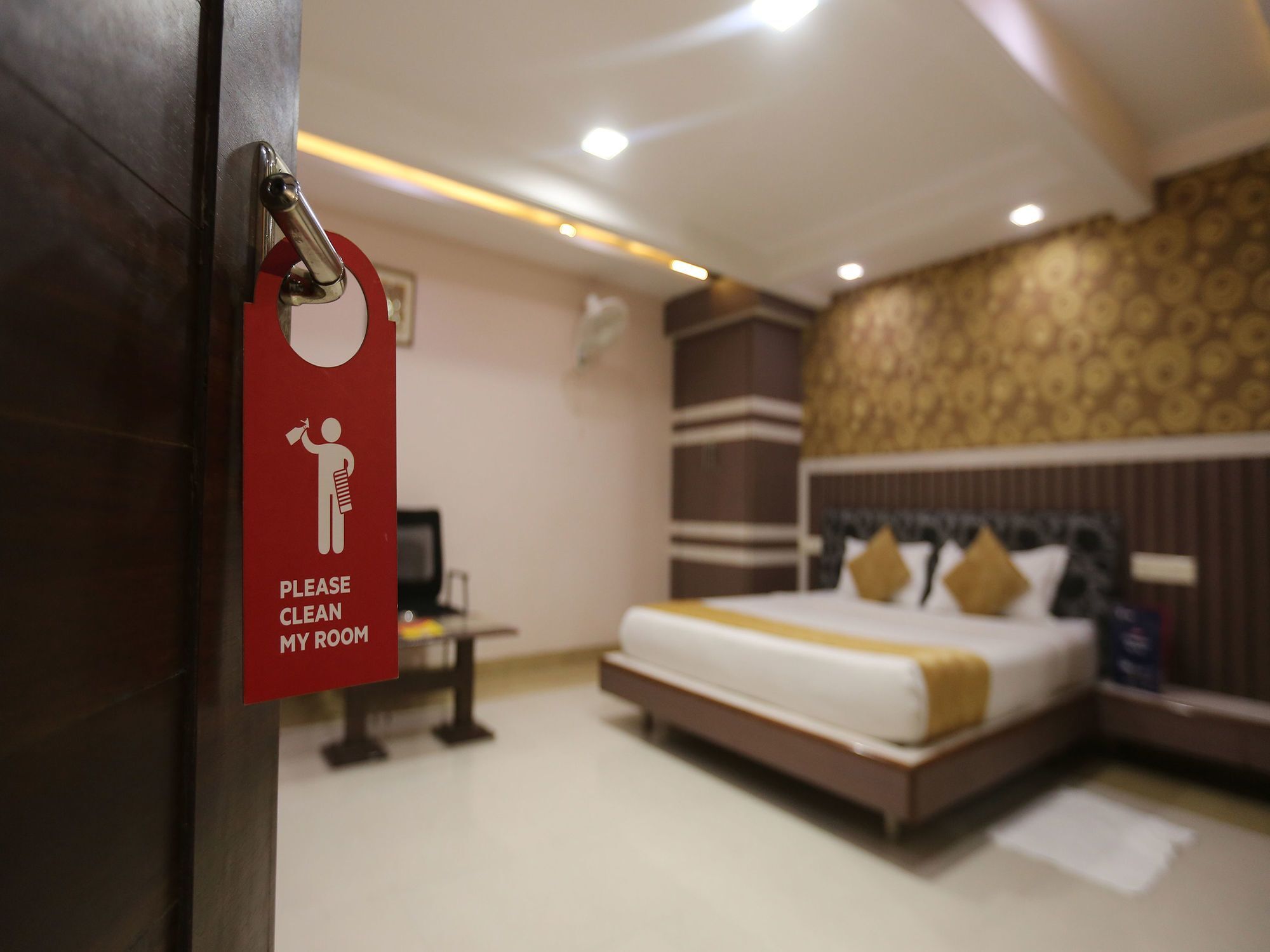 Flagship The Surbhi Hotel Bhopal Exterior photo